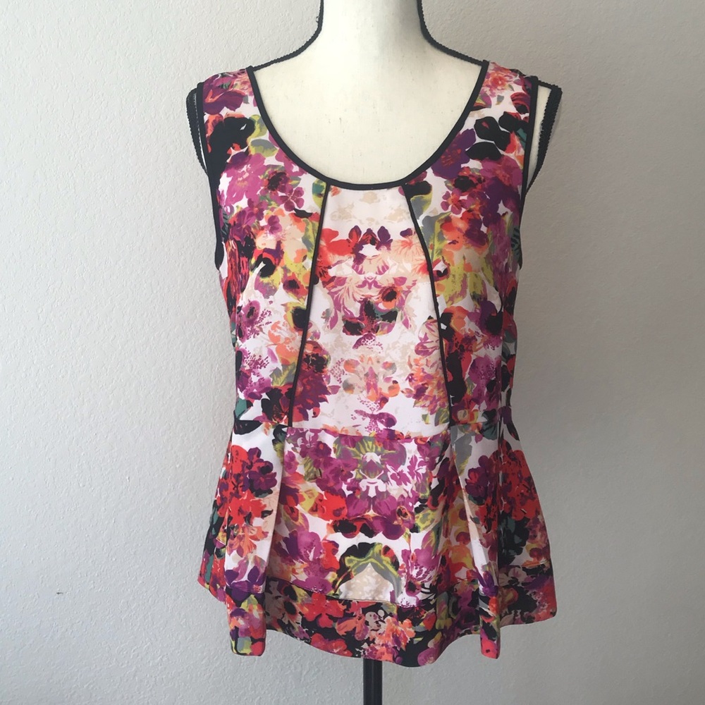 Nic + Zoe Floral black tank Top petite medium